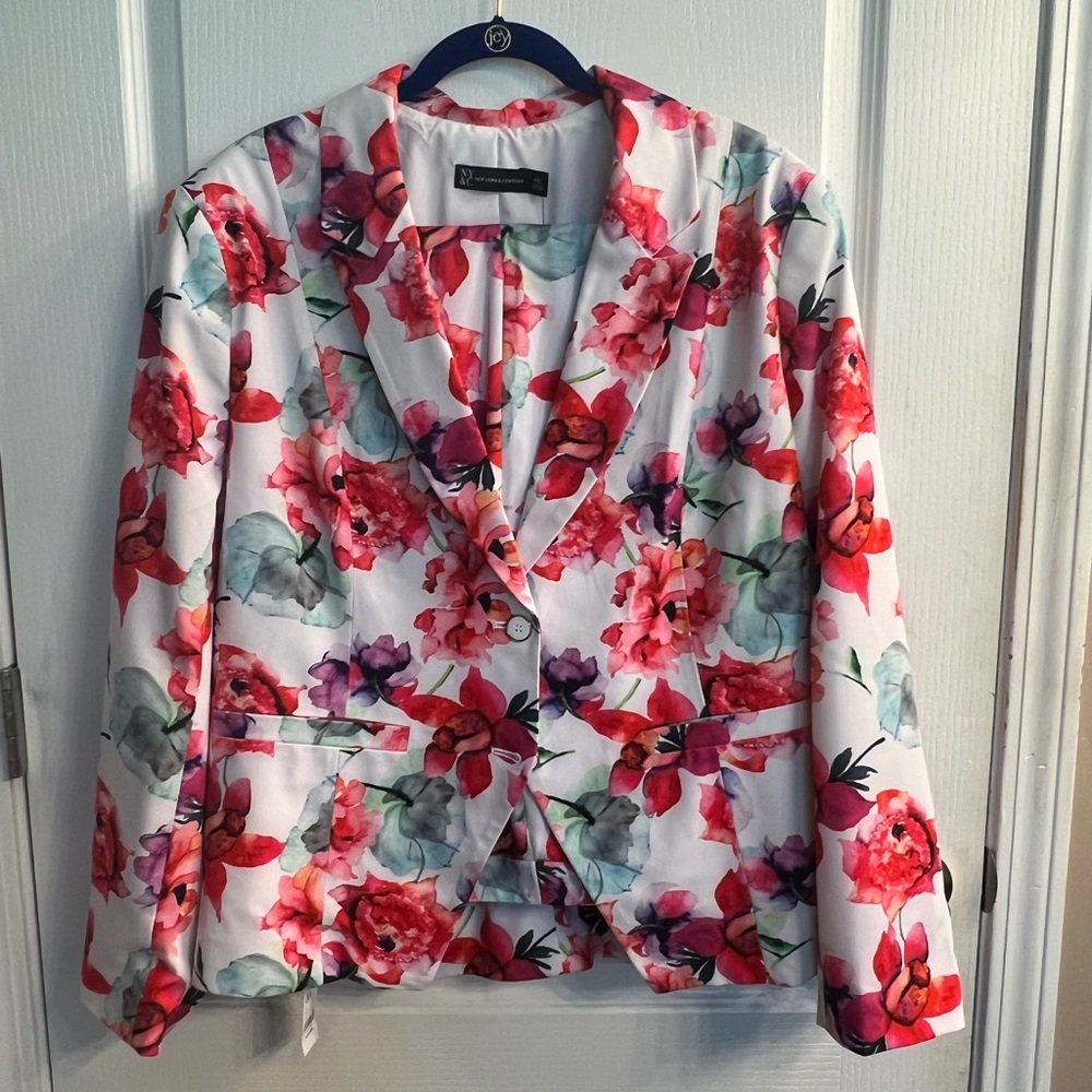 NWT floral print blazer